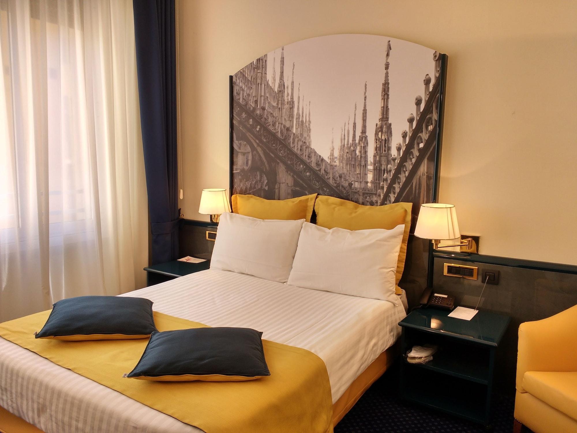 Ih Hotels Milano Ambasciatori Exterior photo