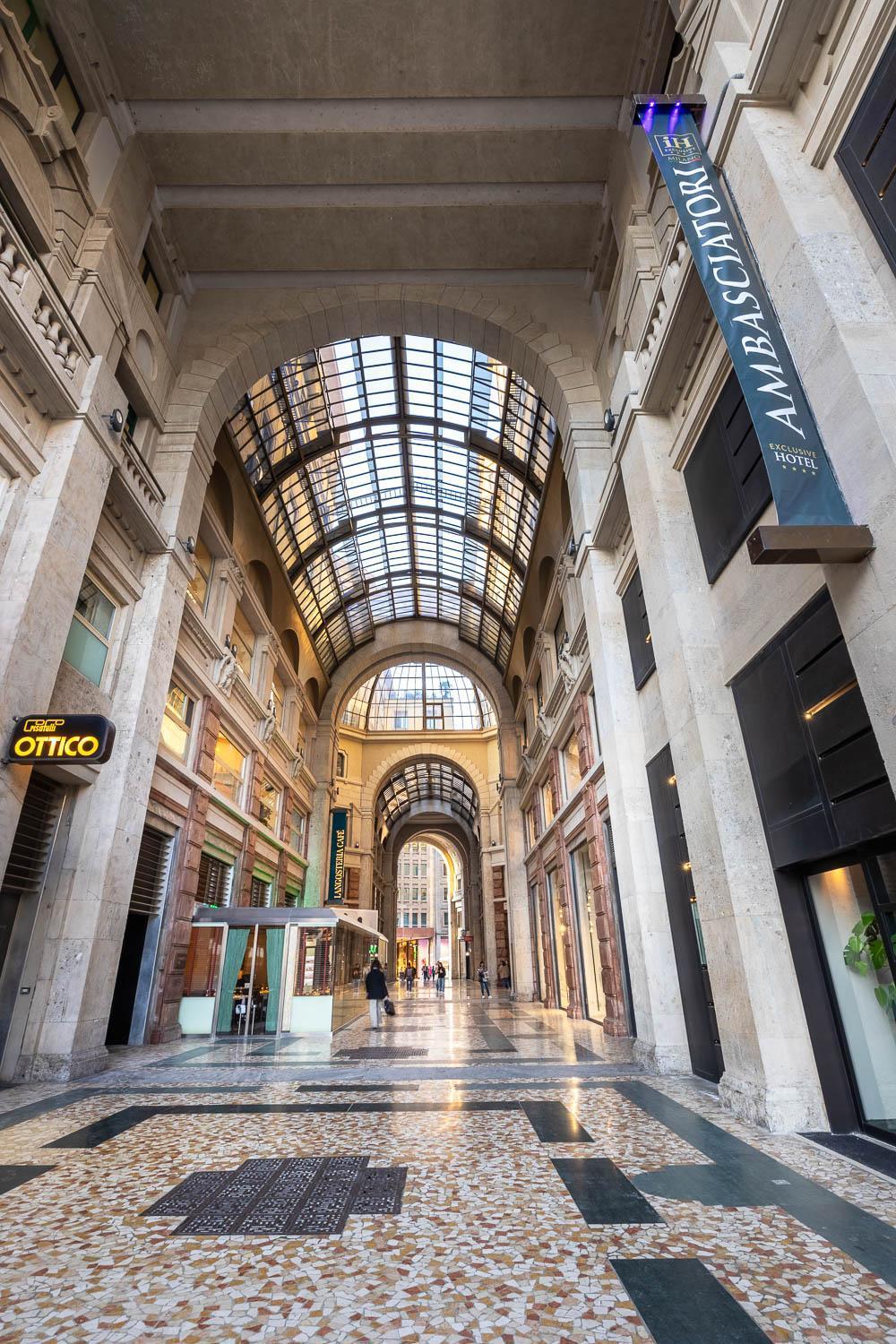 Ih Hotels Milano Ambasciatori Exterior photo